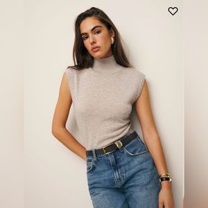 Reformation Arco Sleeveless cashmere turtleneck sweater